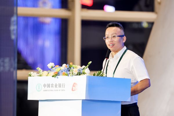 農(nóng)情億萬家 中國農(nóng)業(yè)銀行深化推進(jìn)“誠信、興商、惠民”主題消費(fèi)節(jié)